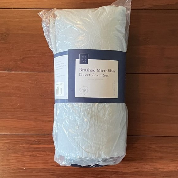 TWIN Nordstrom Ella Jayne Duvet COVER Set. NEW! - Picture 2 of 3